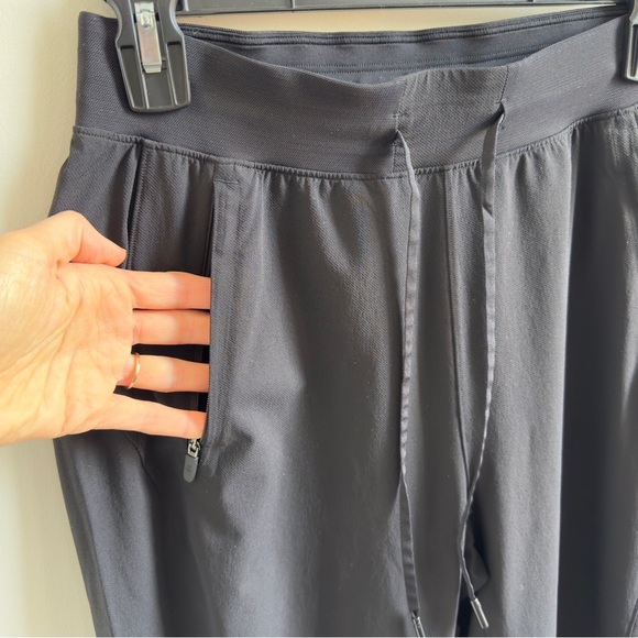 License to Train High Rise Women's Black Jogger Pants - Picture 4 of 7